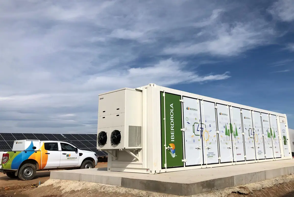 Iberdrola impulsa el almacenamiento energético con baterías en dos proyectos solares en Portugal
Este jueves finaliza el plazo p...