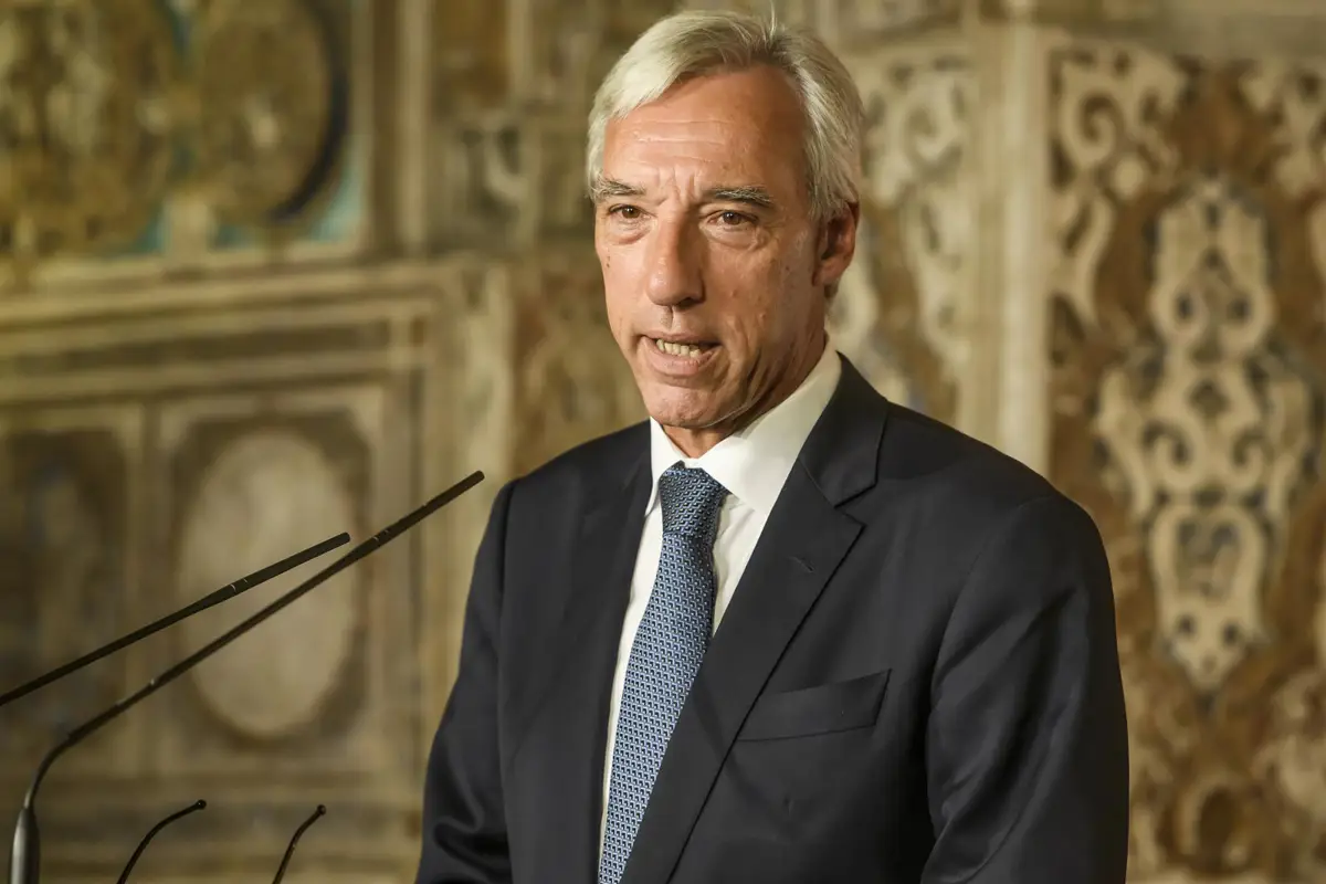 El Colegio de Europa nombra rector al portugués Joao Gomes Cravinho tras la dimisión de Mogherini por fraude
ING supera los 30.0...